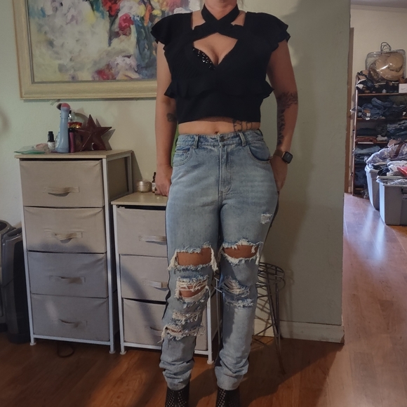 Host Pick Women's Miz 2 Faced Distressed High-rise 2 toned Jeans - Picture 3 of 16